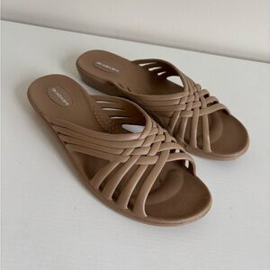 Okabashi Tan Woven Slide Sandals